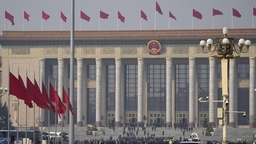 媒体视野｜我院张红副研究员接受俄罗斯卫星通讯社采访：中国将进一步在经济发展与社会变革中谋求新平衡